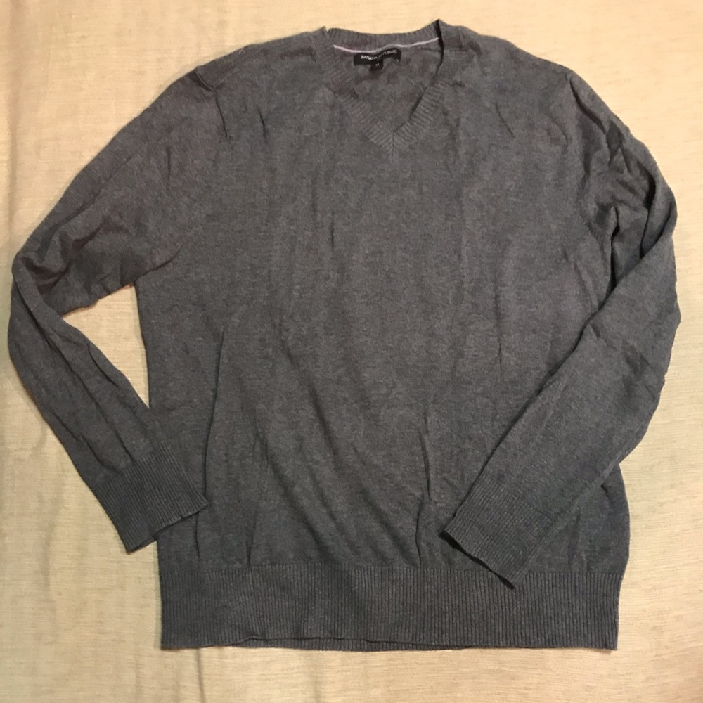 Banana Republic Factory Gray 100% Cotton V-Neck